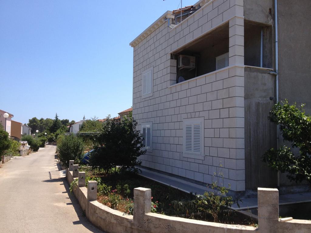 Apartments Cebalo - Ekonomija Korcula Town Quarto foto